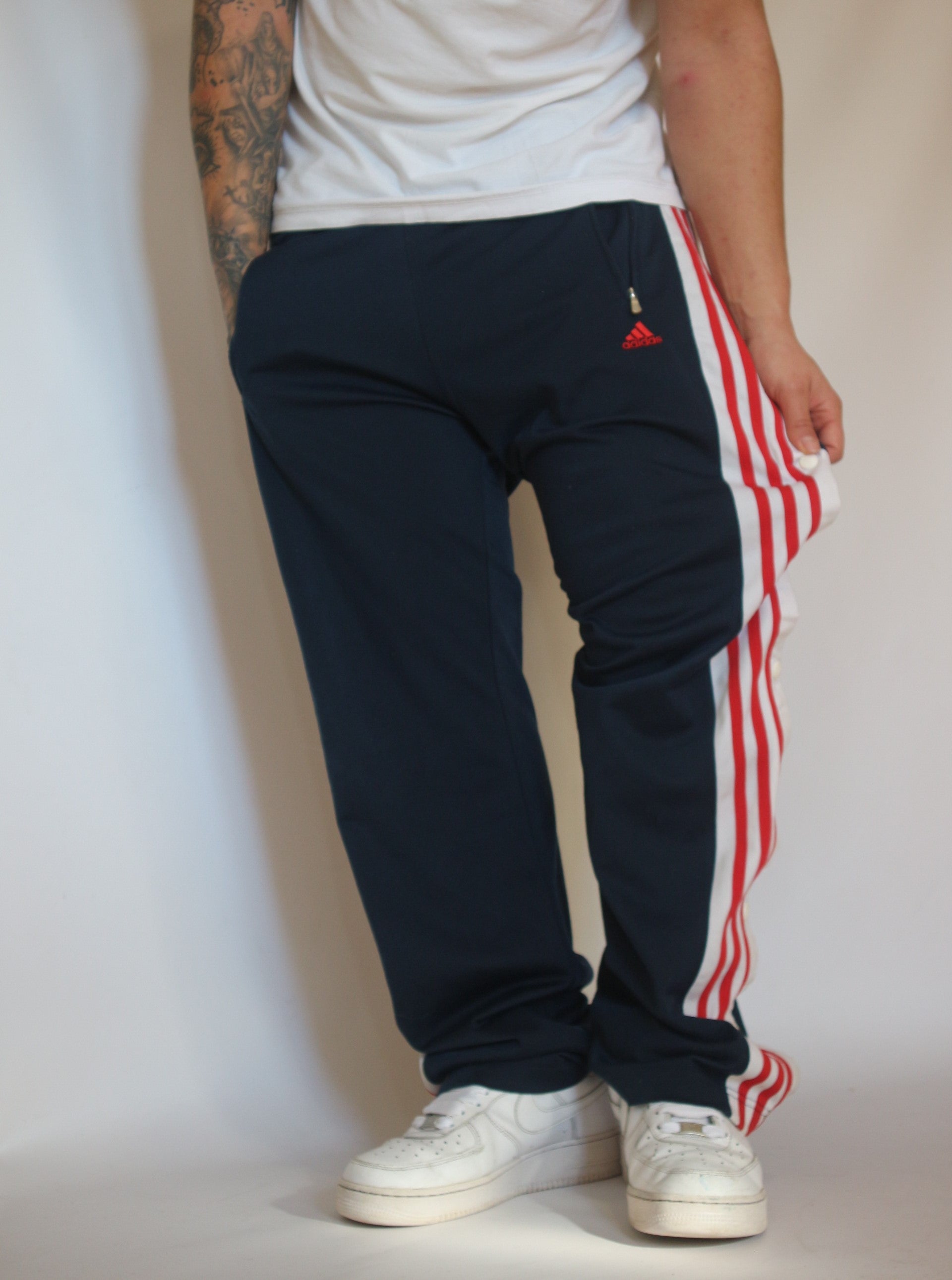 Adidas deadpool Vintage Parachute Trackpant